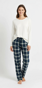 Ladies 2 Piece Flannel Pajama Set-Olive. Style 4303